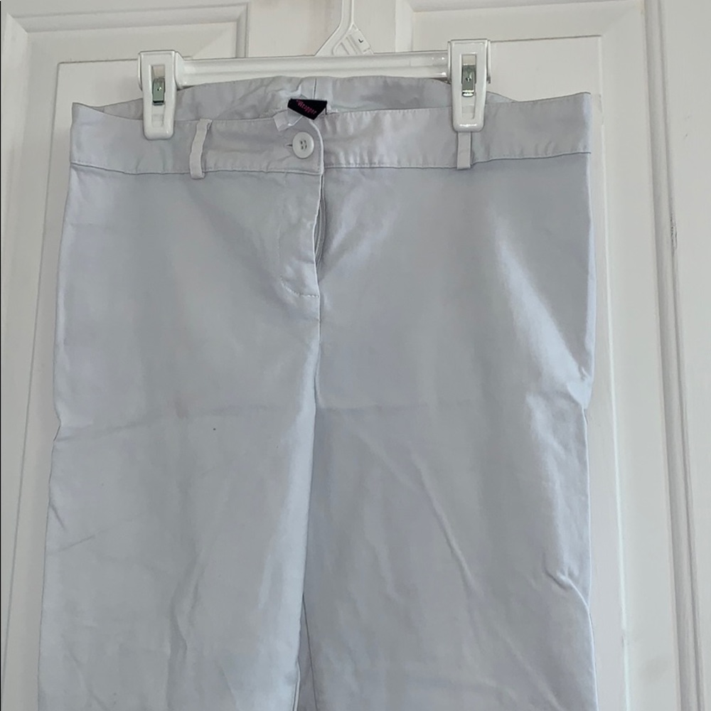 White Capri pants